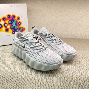 Nike Wmns Mind 002 “Light Smoke Grey”